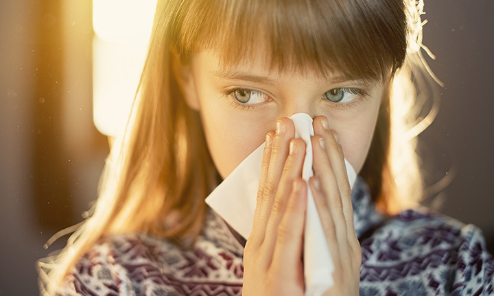 Pollen Attack: 5 Ways to Survive Seasonal Allergies